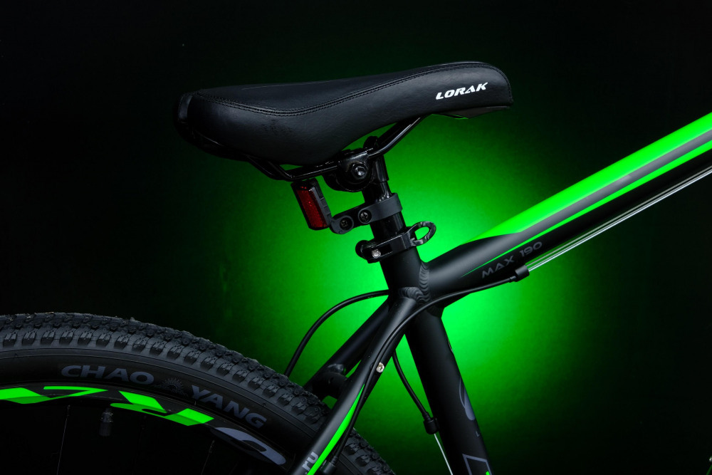 Lorak MAX 190 Матовый Чёрный/Зелёный 19р (на рост 171-182)